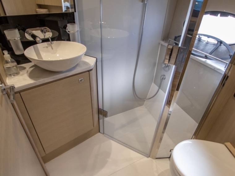 foto: 14 Princess V 48