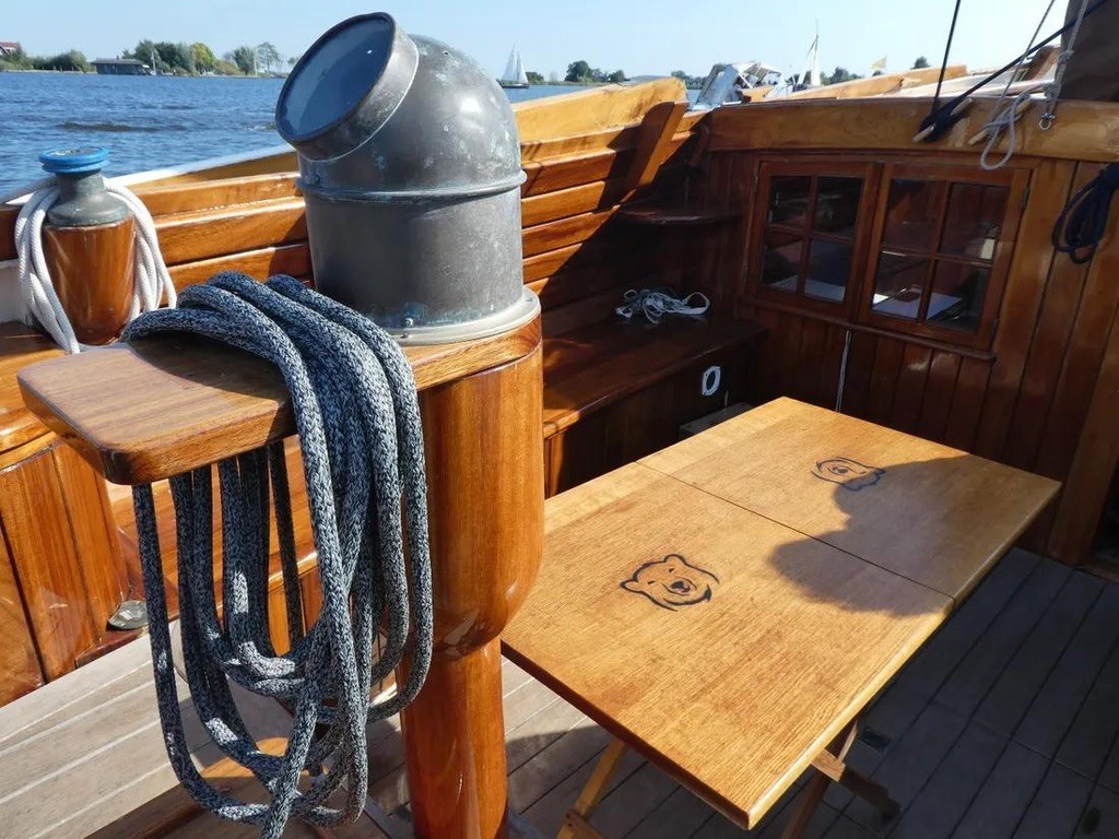 foto: 35 Gipon Schokker Visserman 10.50