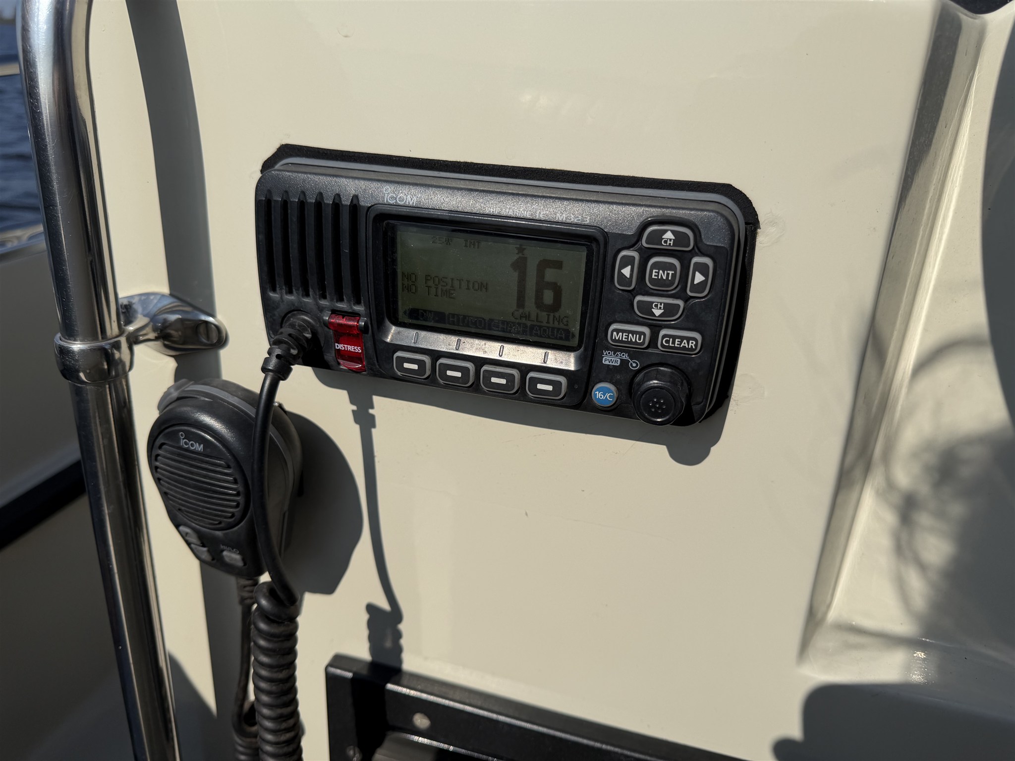 foto: 14 Boston Whaler OUTRAGE 25