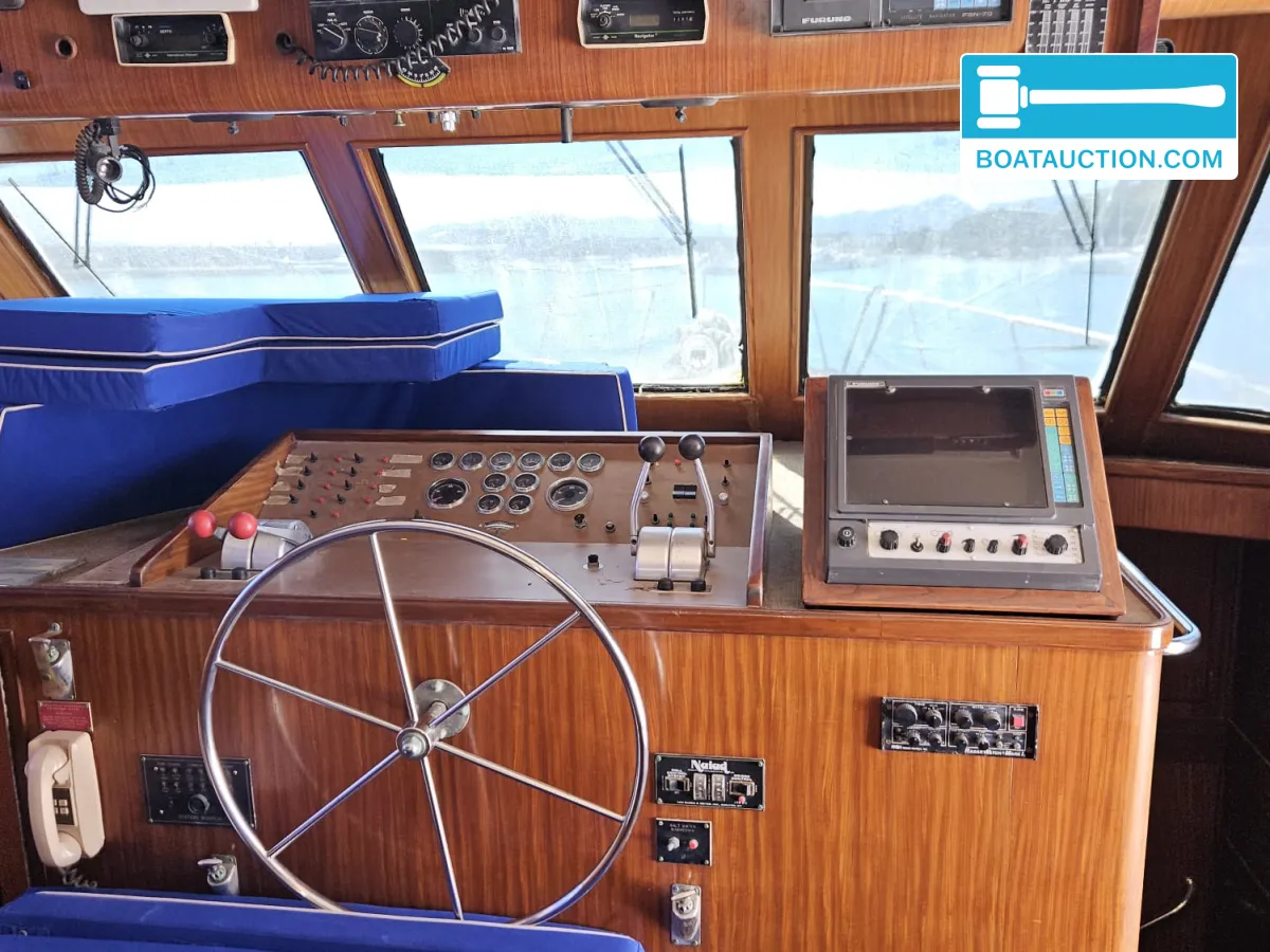 foto: 9 Hatteras 72