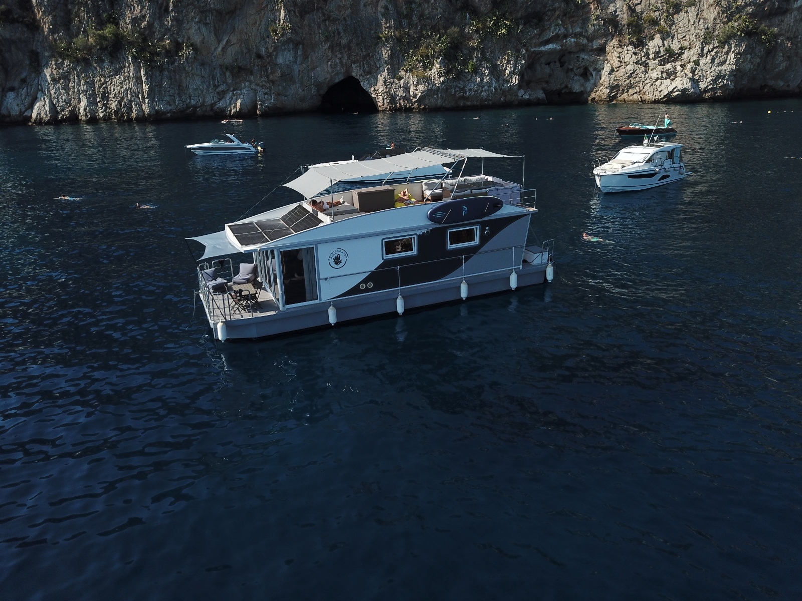 foto: 13 Nordic Season 47 Sea37 CE-C Houseboat