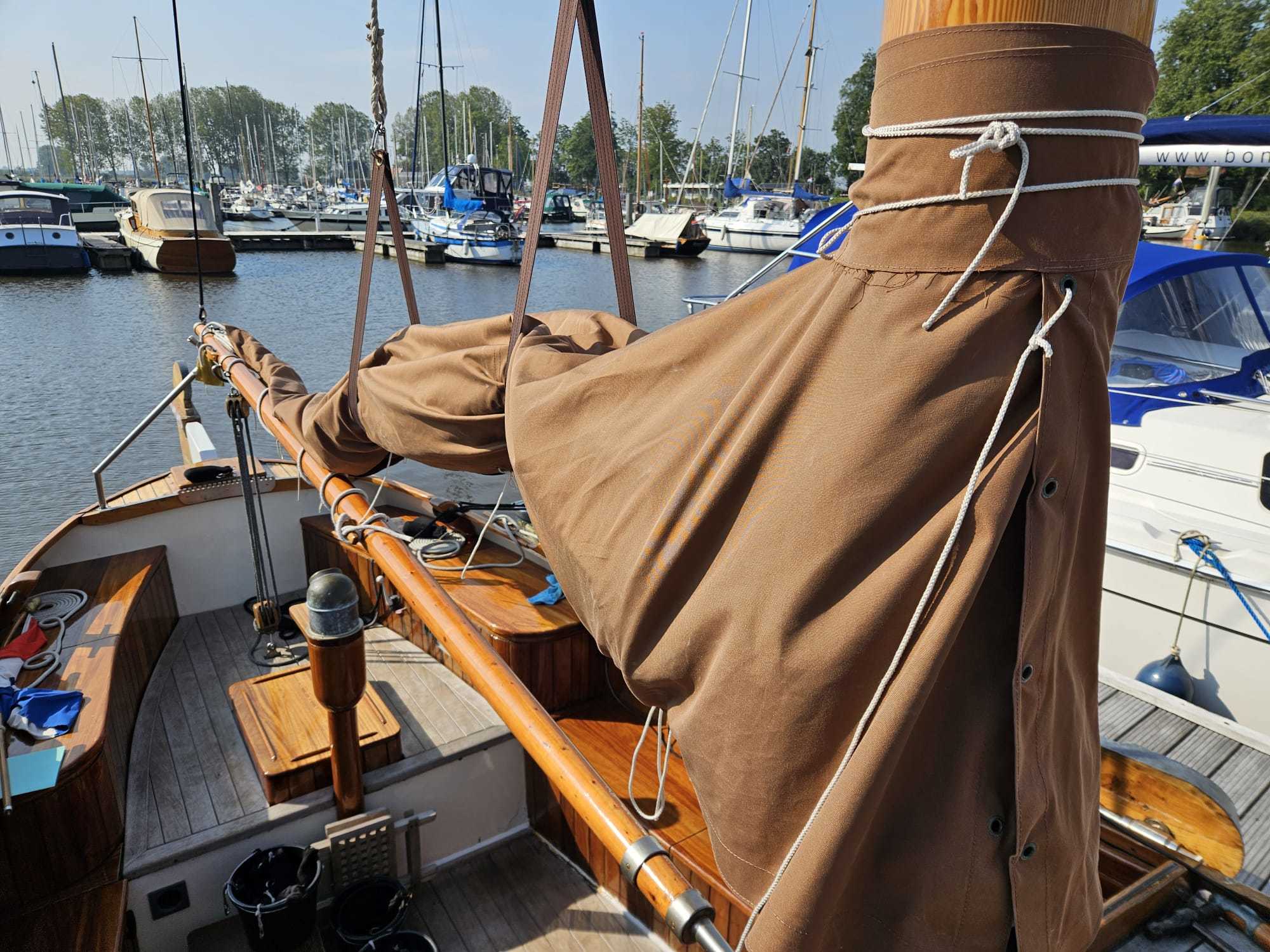 foto: 36 Gipon Schokker Visserman 10.50