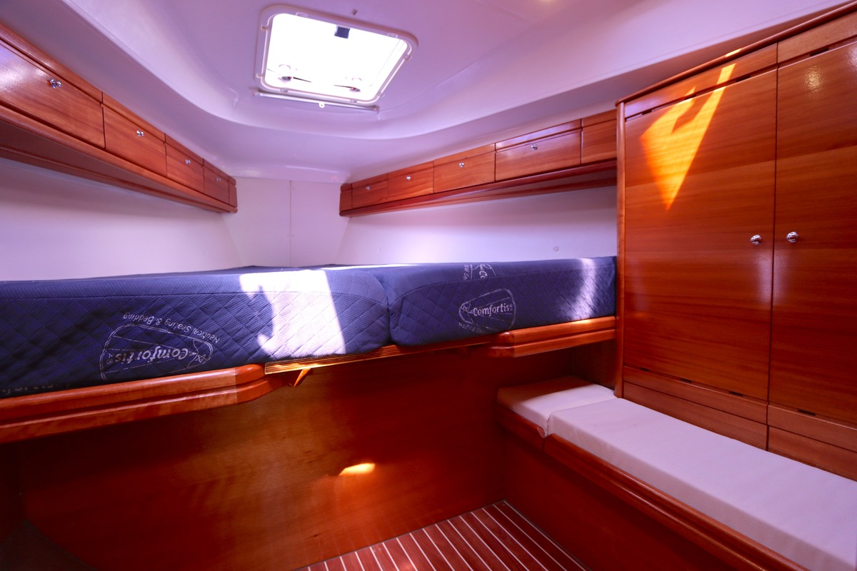 foto: 18 Bavaria 37-2 C