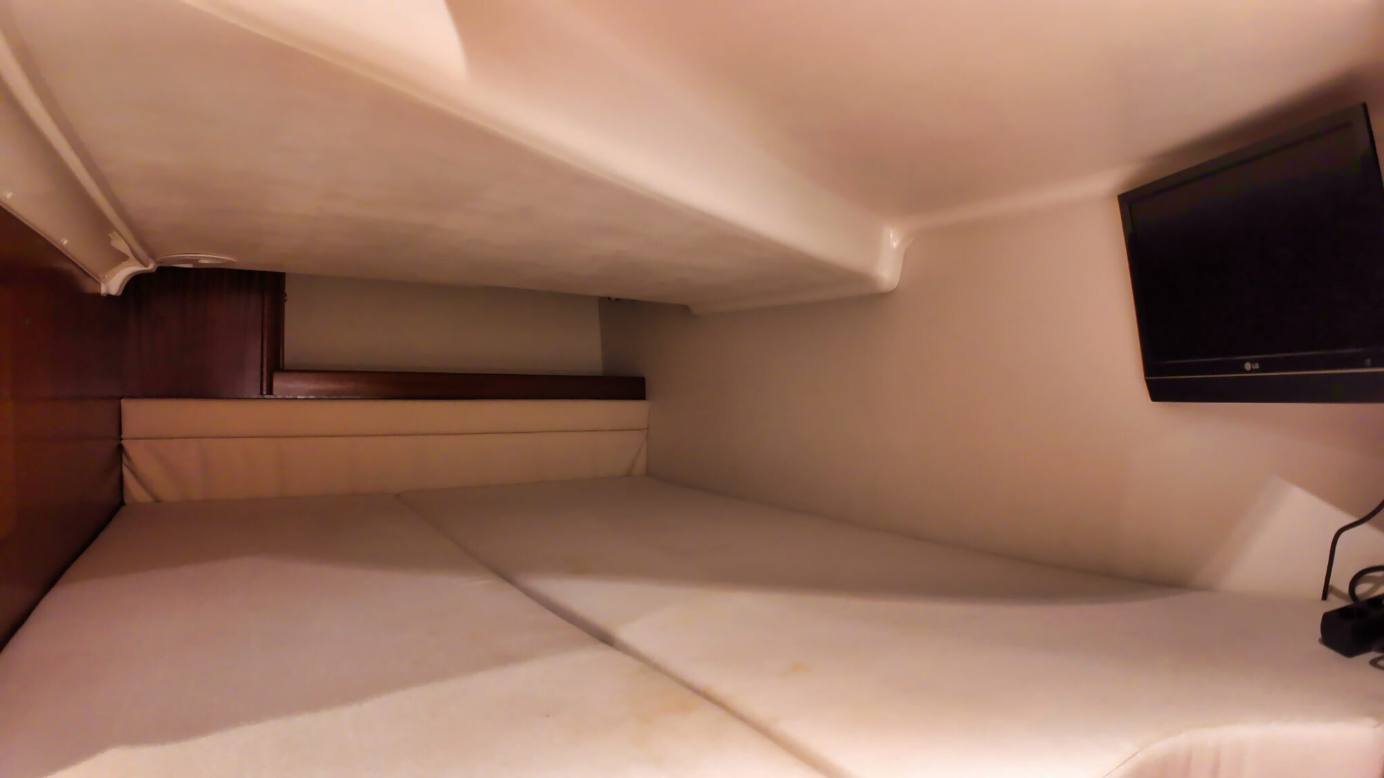 foto: 18 Bavaria Bavaria 37 HT Hardtop