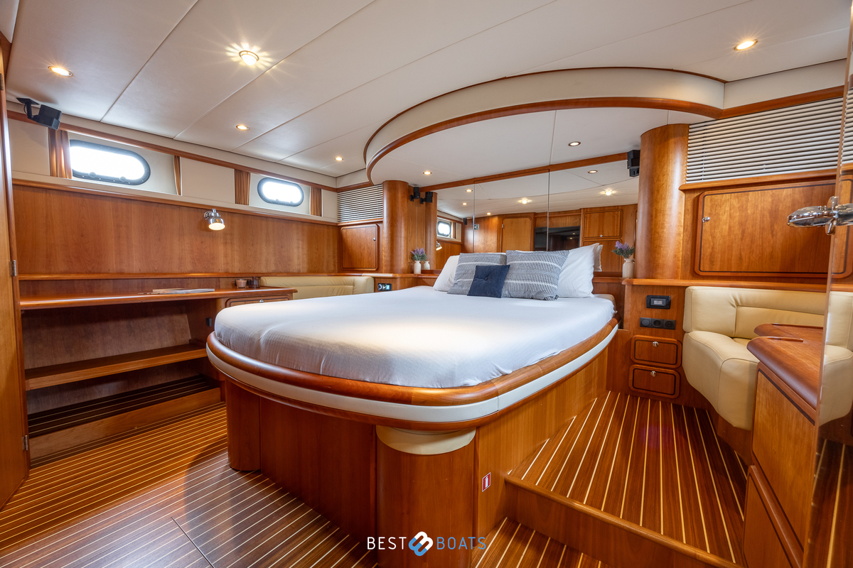 foto: 28 Linssen Grand Sturdy 500 AC Variotop 