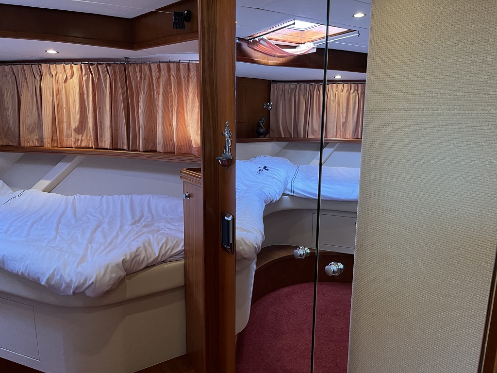 foto: 36 Valk Continental 15.60