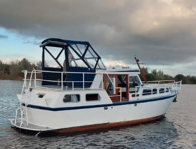 foto: 4 Hollandia 10,00 Motorkruiser