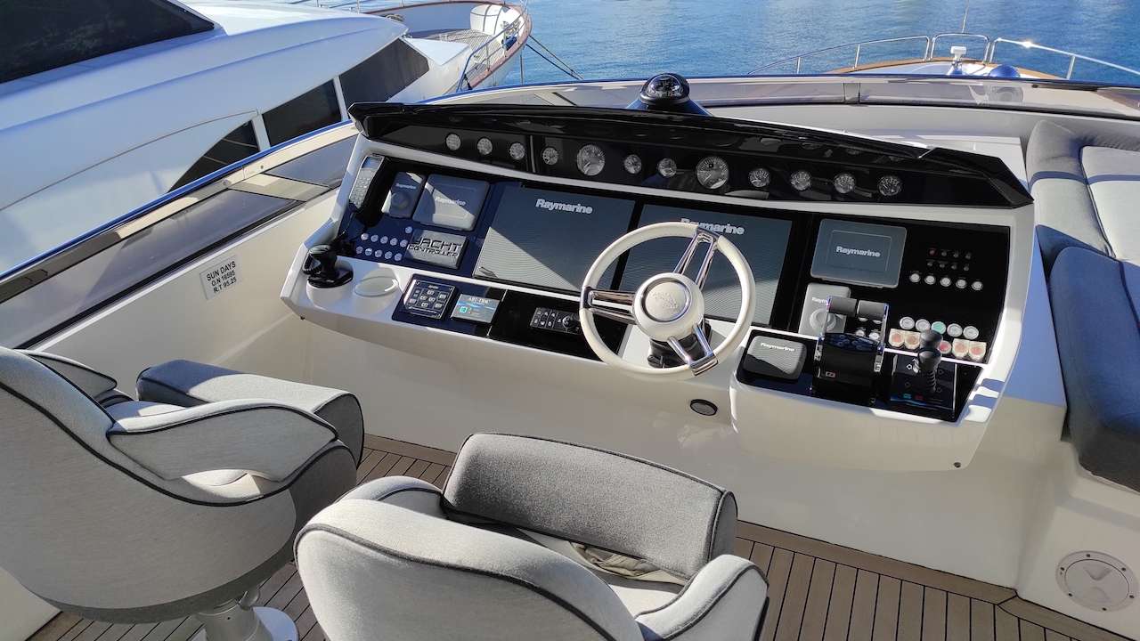 foto: 11 Sunseeker 28 M