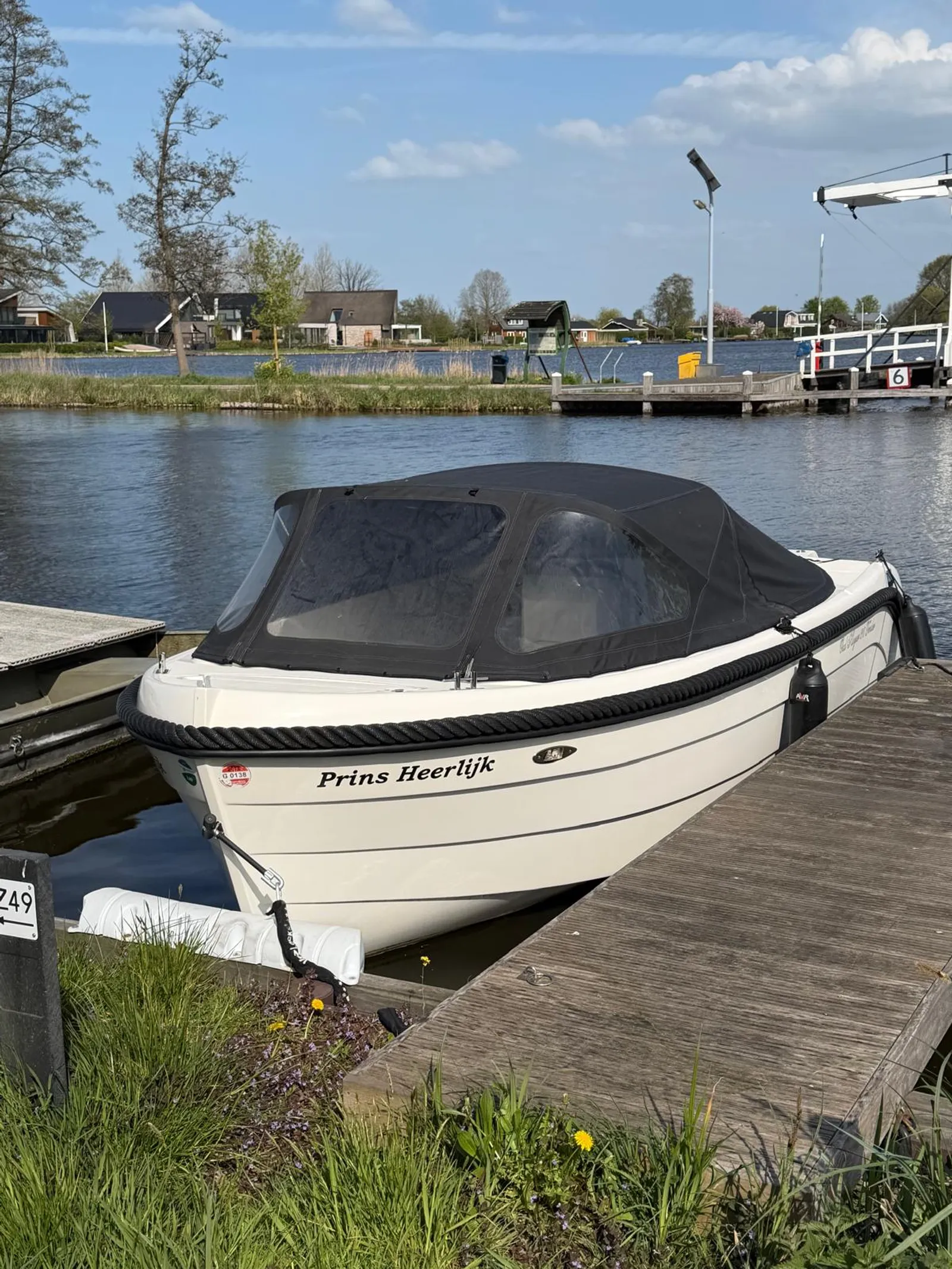 foto: 4 Oud Huijzer Tender 616