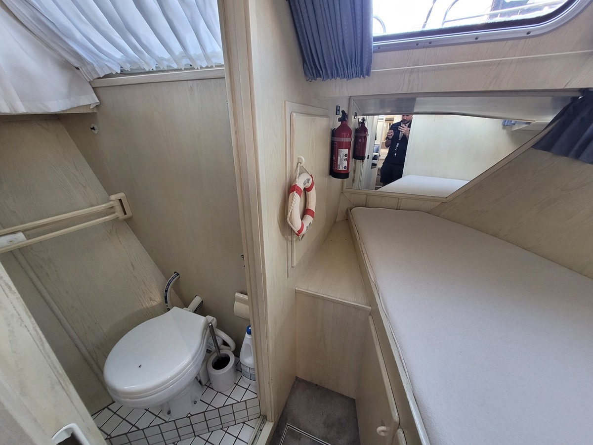 foto: 24 Linssen  42 SL 