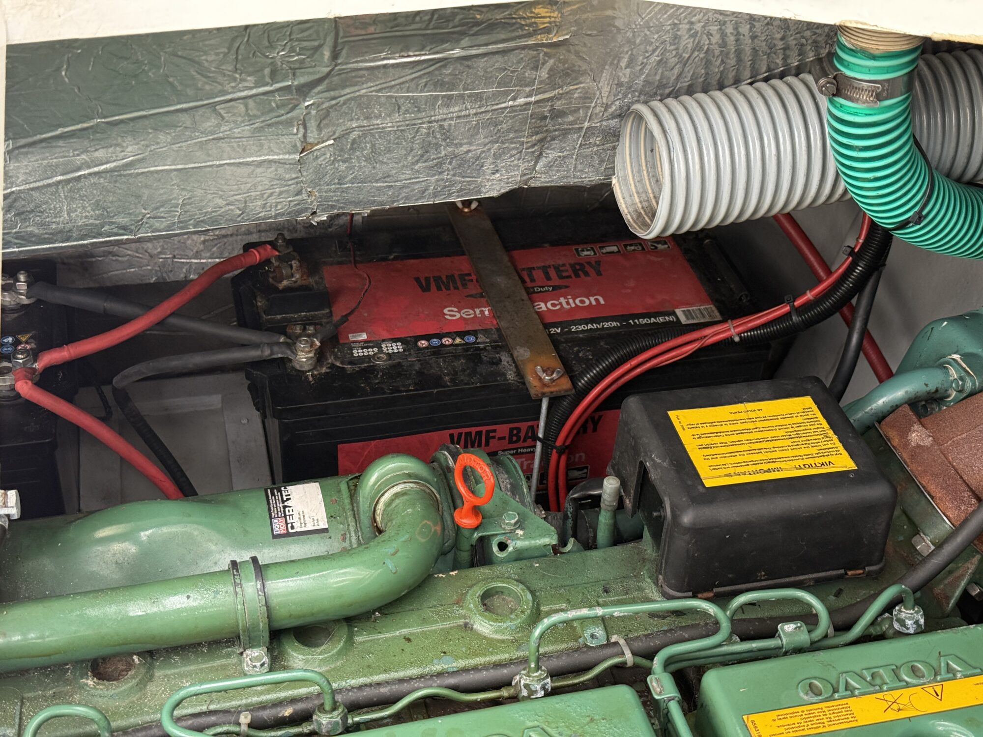 foto: 28 Sealine Sealine 328 Sport Bridge