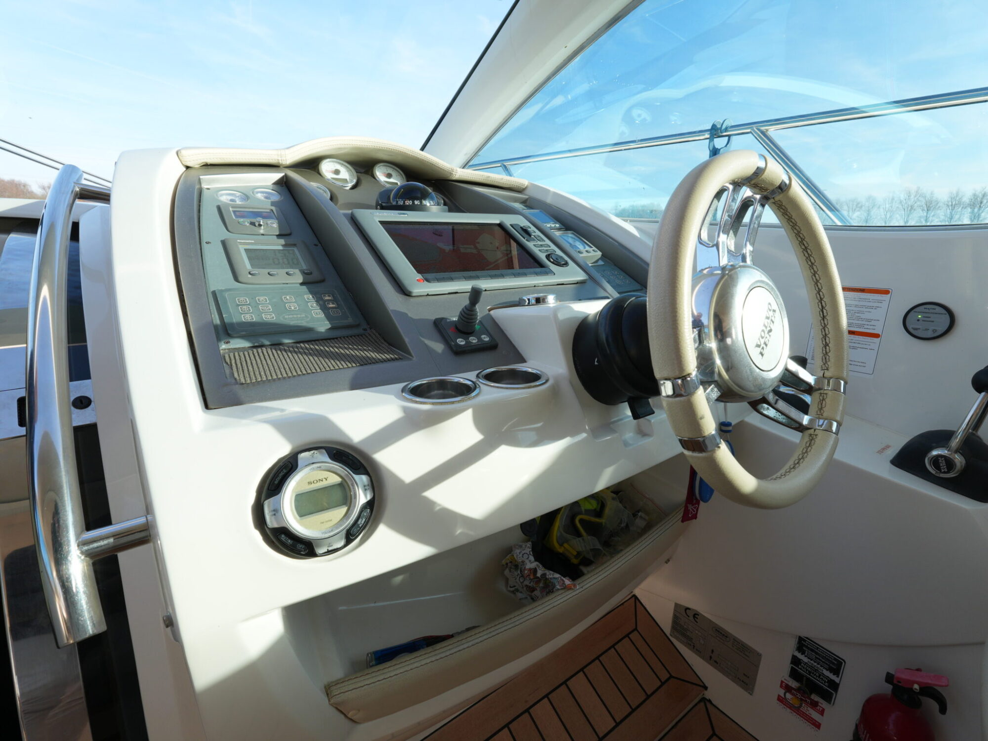 foto: 98 Sessa Sessa C46 HT IPS