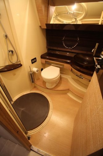 foto: 41 Azimut 60