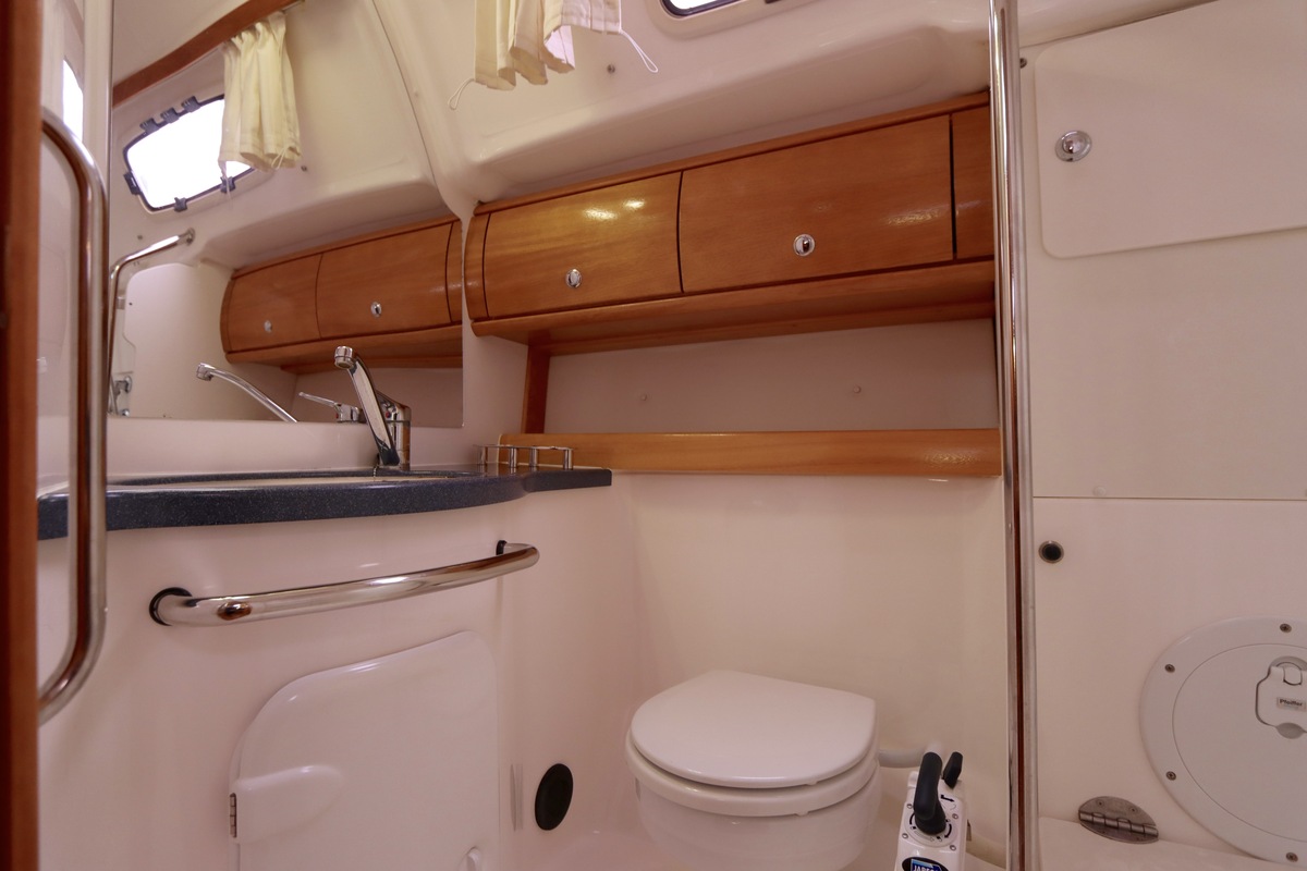 foto: 14 Bavaria 42-3 Cruiser