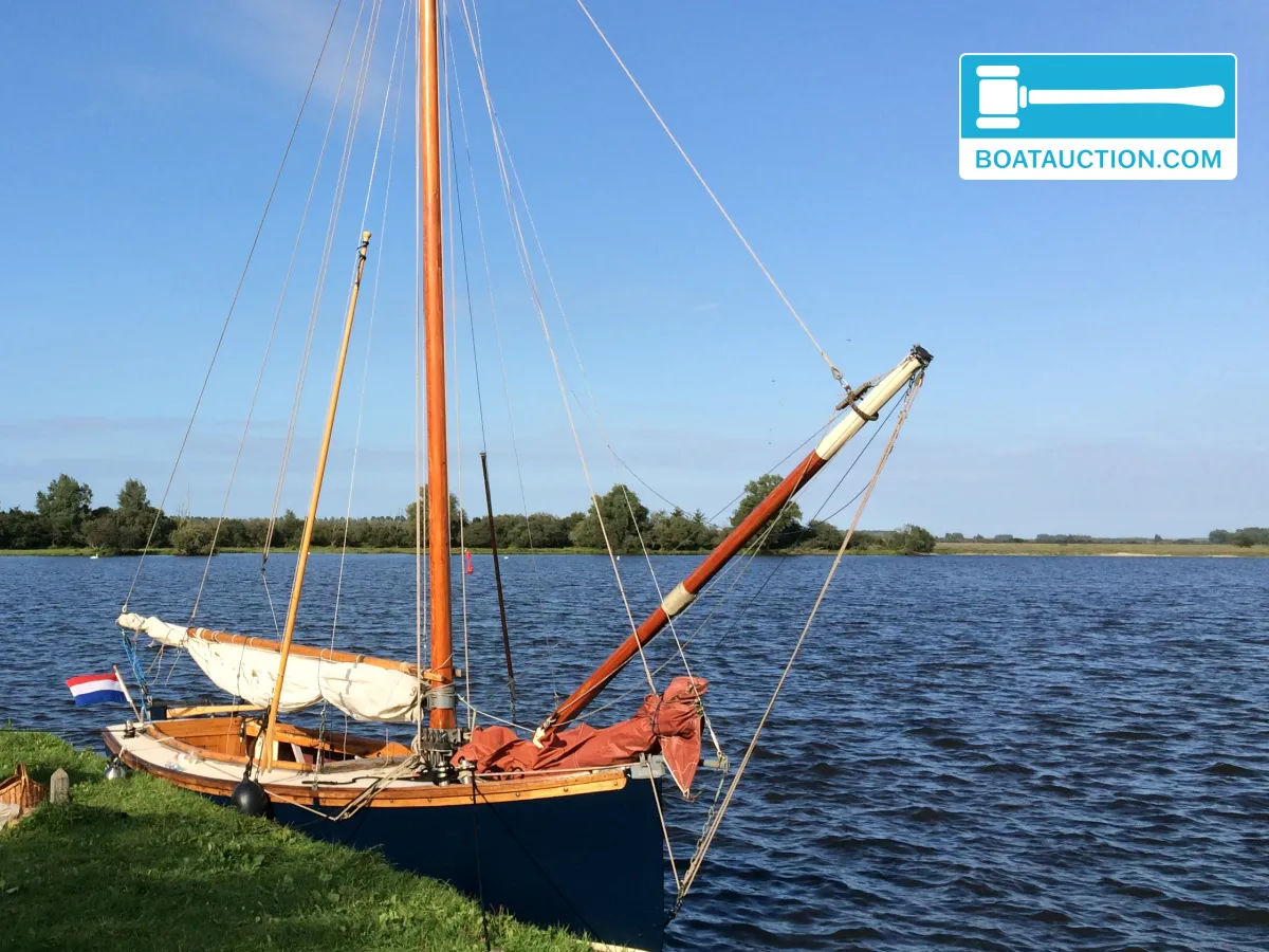 foto: 5 Falmouth Working Boat 690