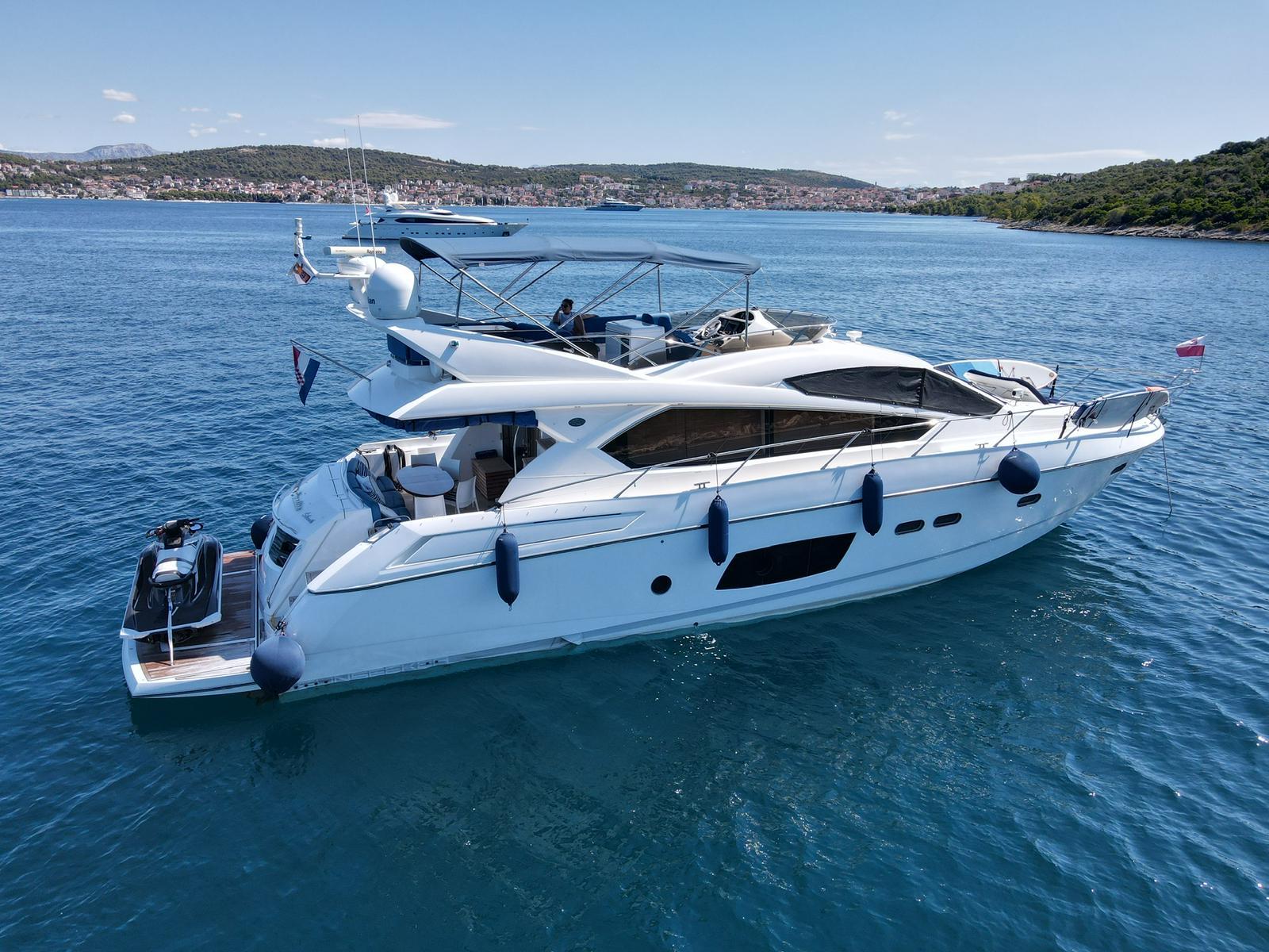 foto: 13 Sunseeker Manhatten 63