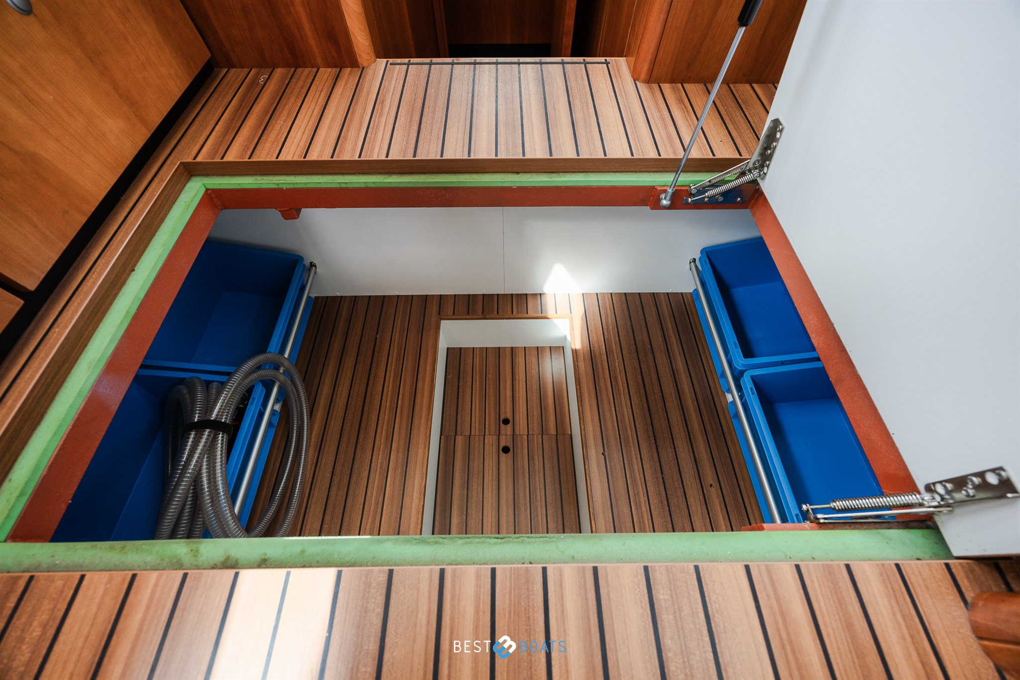 foto: 21 Linssen Grand Sturdy 34.9 AC