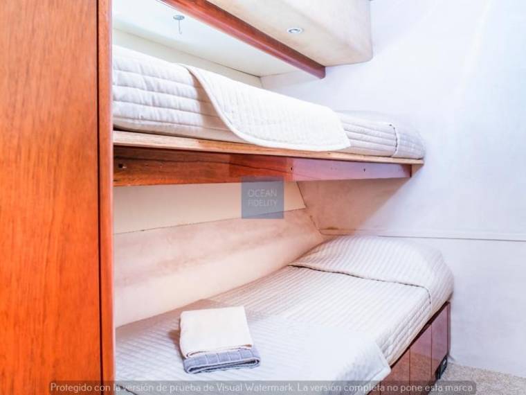 foto: 12 Ferretti 210 Fly