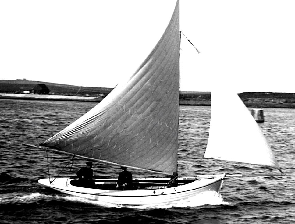 foto: 12 Orkney Yole Elliptische Spiegel