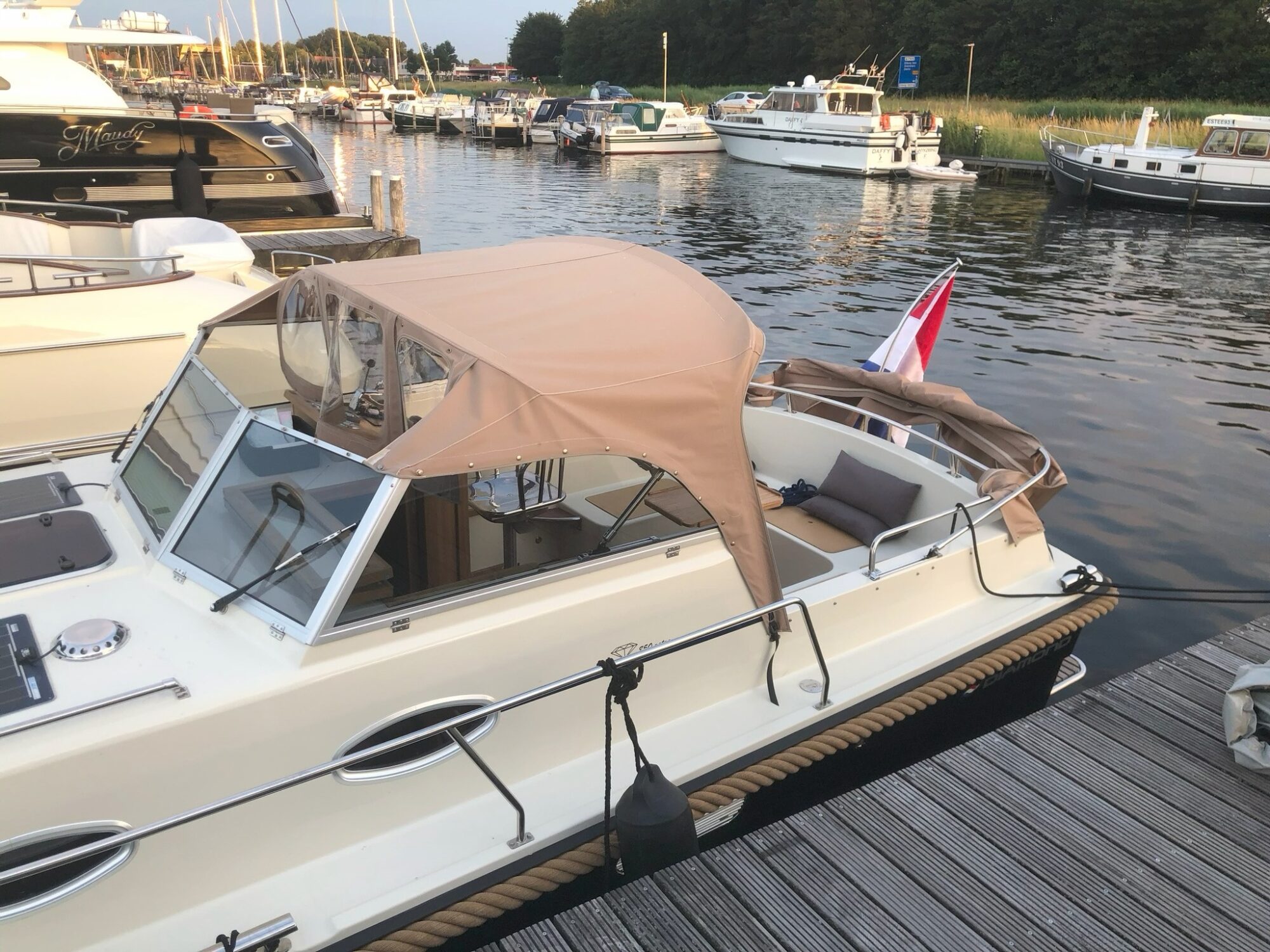 foto: 24 Antaris Antaris Diamond 8.50 OK