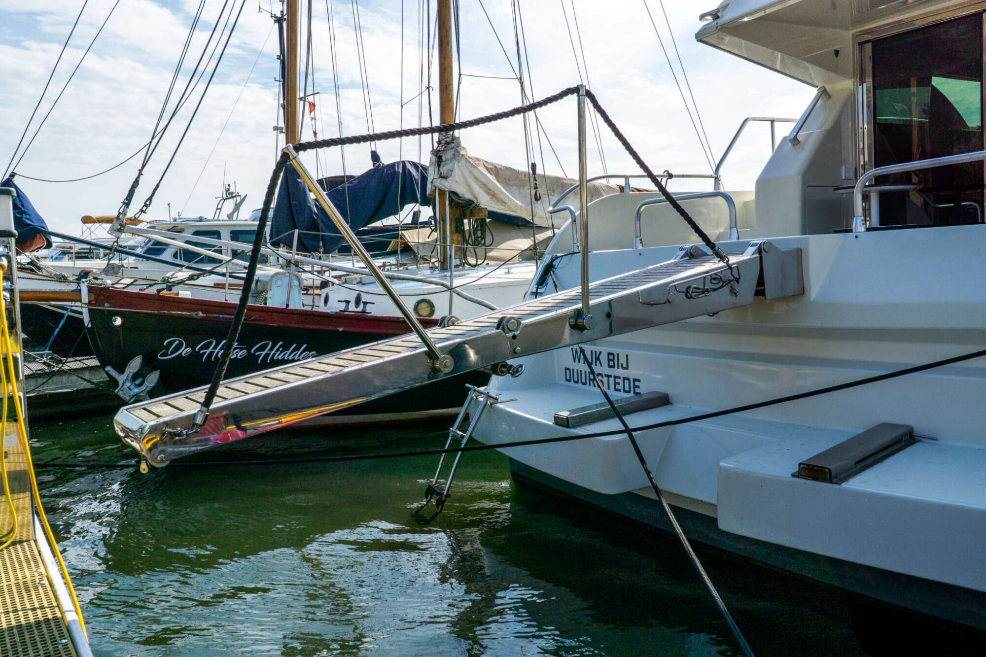 foto: 31 Mochi Craft Mochi Craft 43 Flybridge
