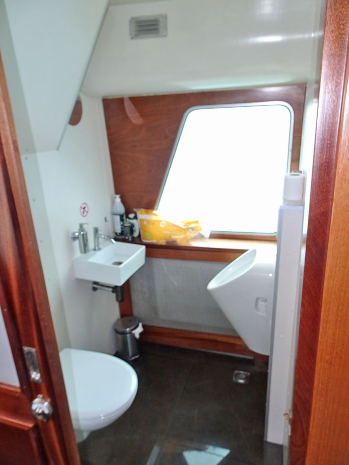 foto: 31 Dagpassagiersschip 152 pers