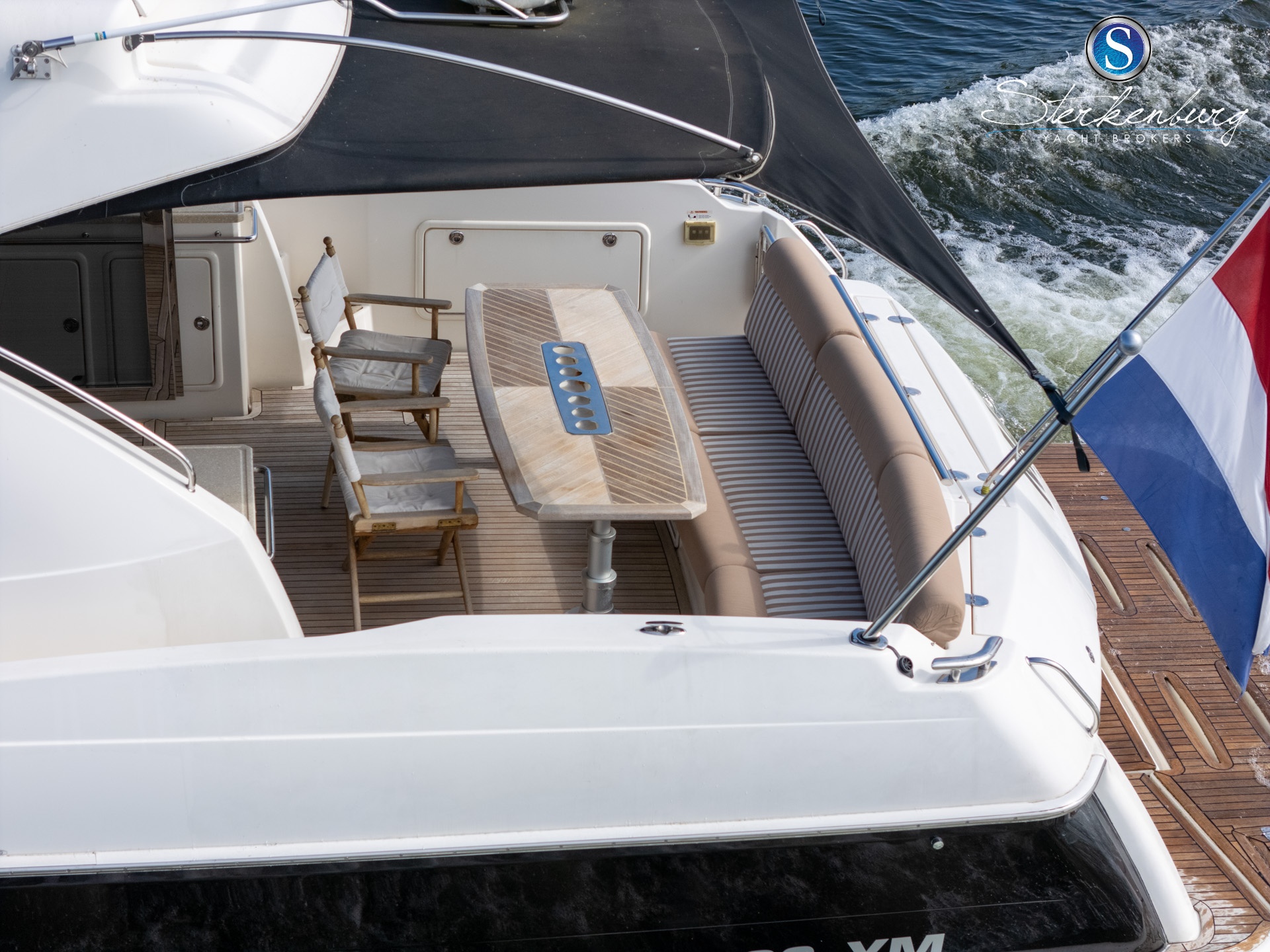 foto: 31 Rivièra 4700 Sport Yacht