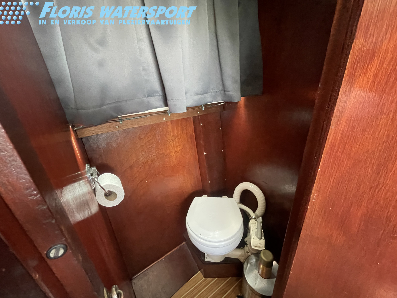 foto: 9 Polaris 800 Open Cabin