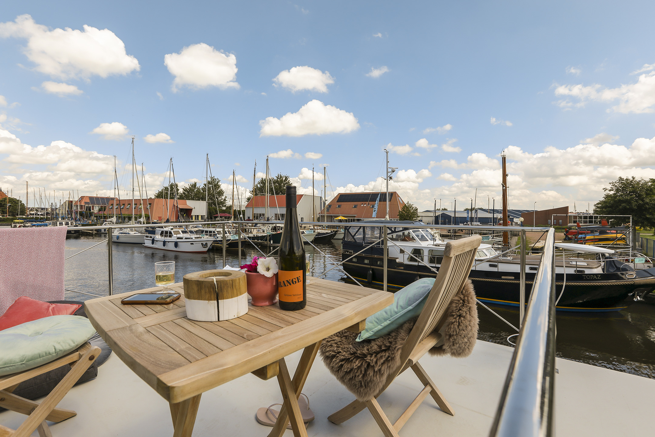 foto: 29 Campi 300 Houseboat