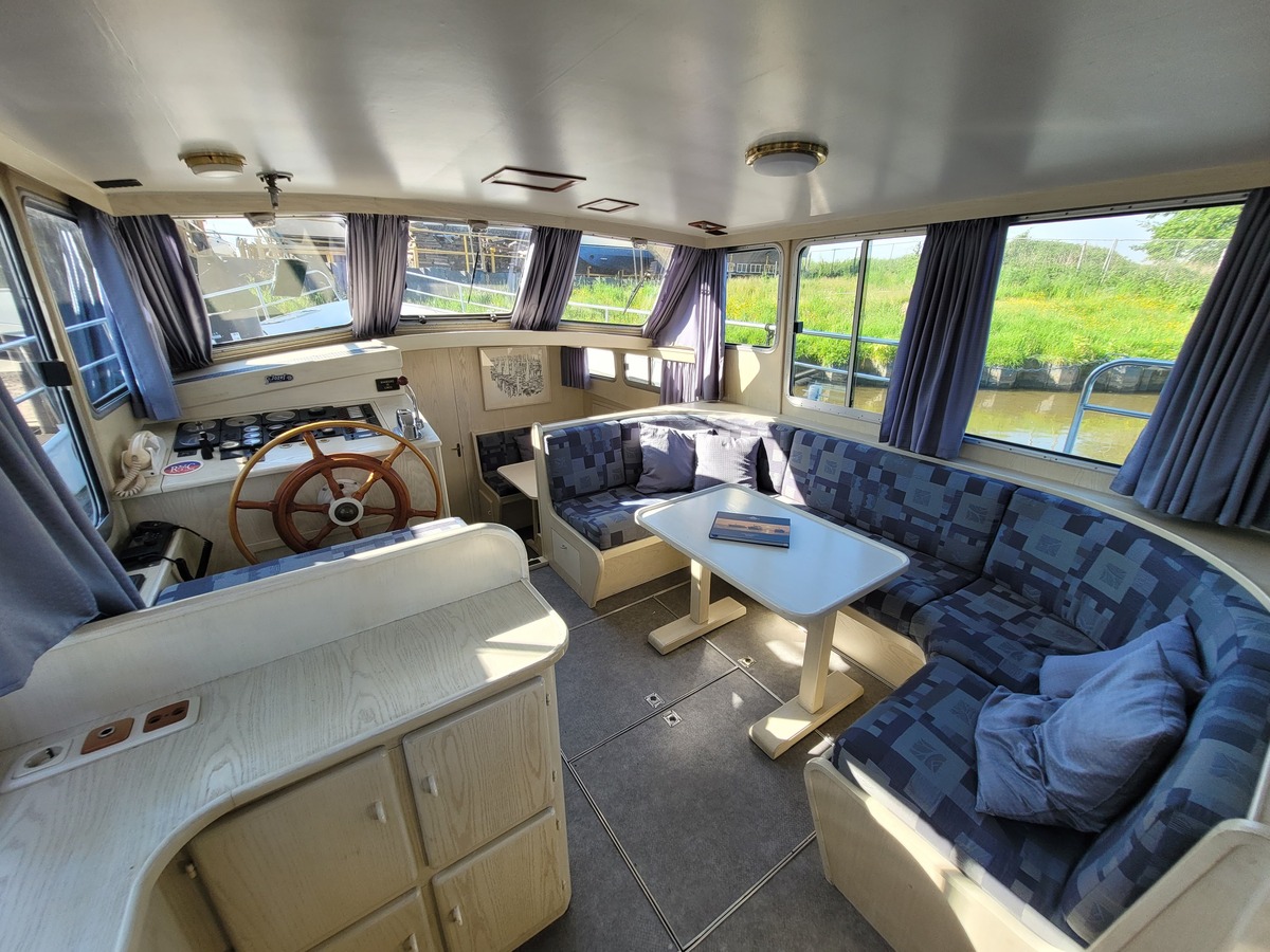 foto: 25 Linssen  42 SL 