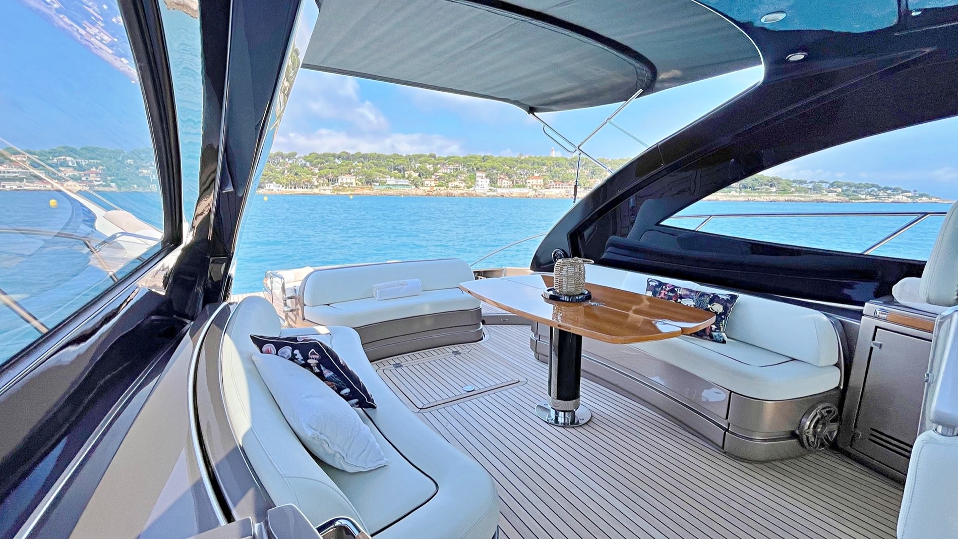 foto: 70 Riva 63 Vertigo #27