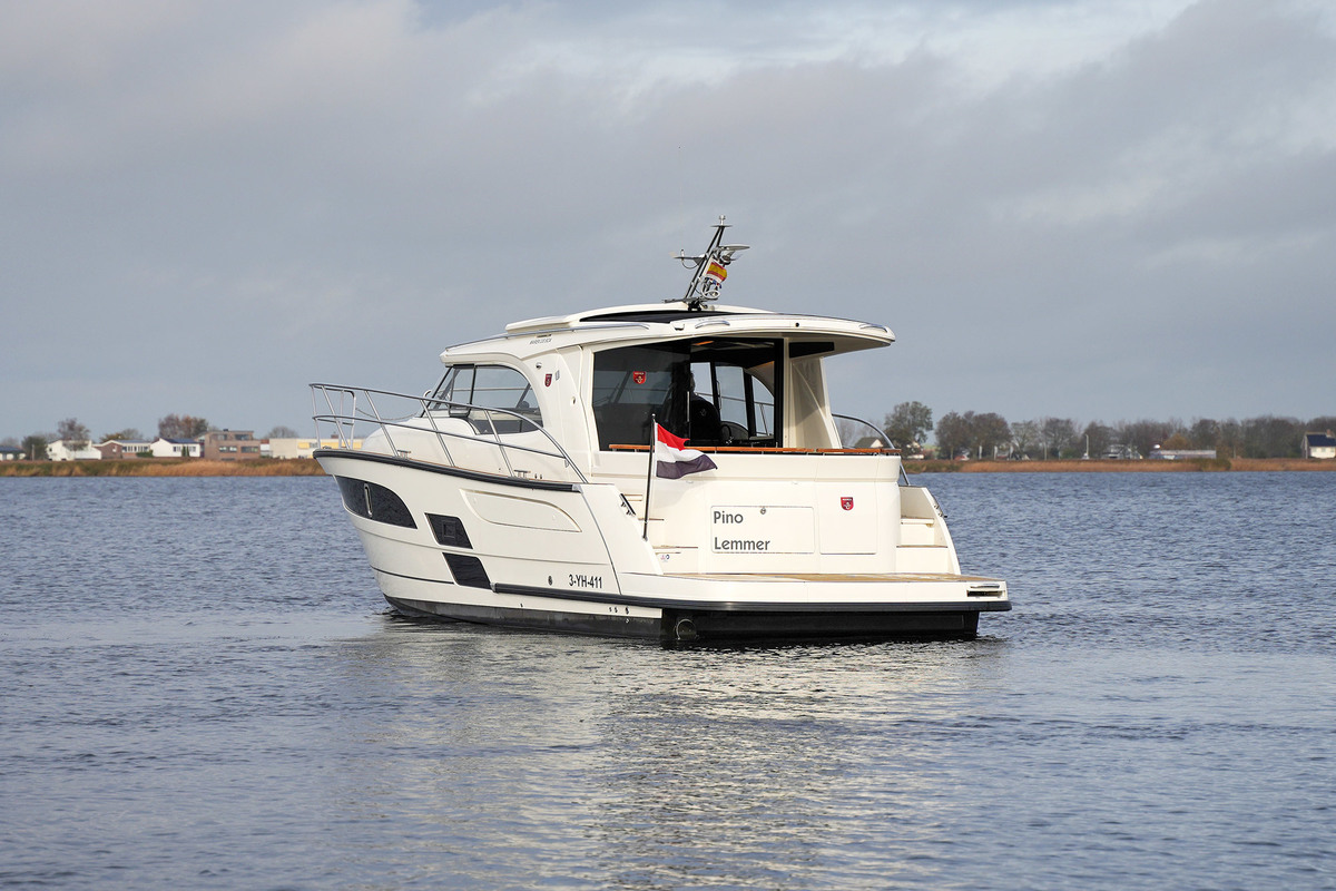 foto: 47 Marex 330 Scandinavia (2024)