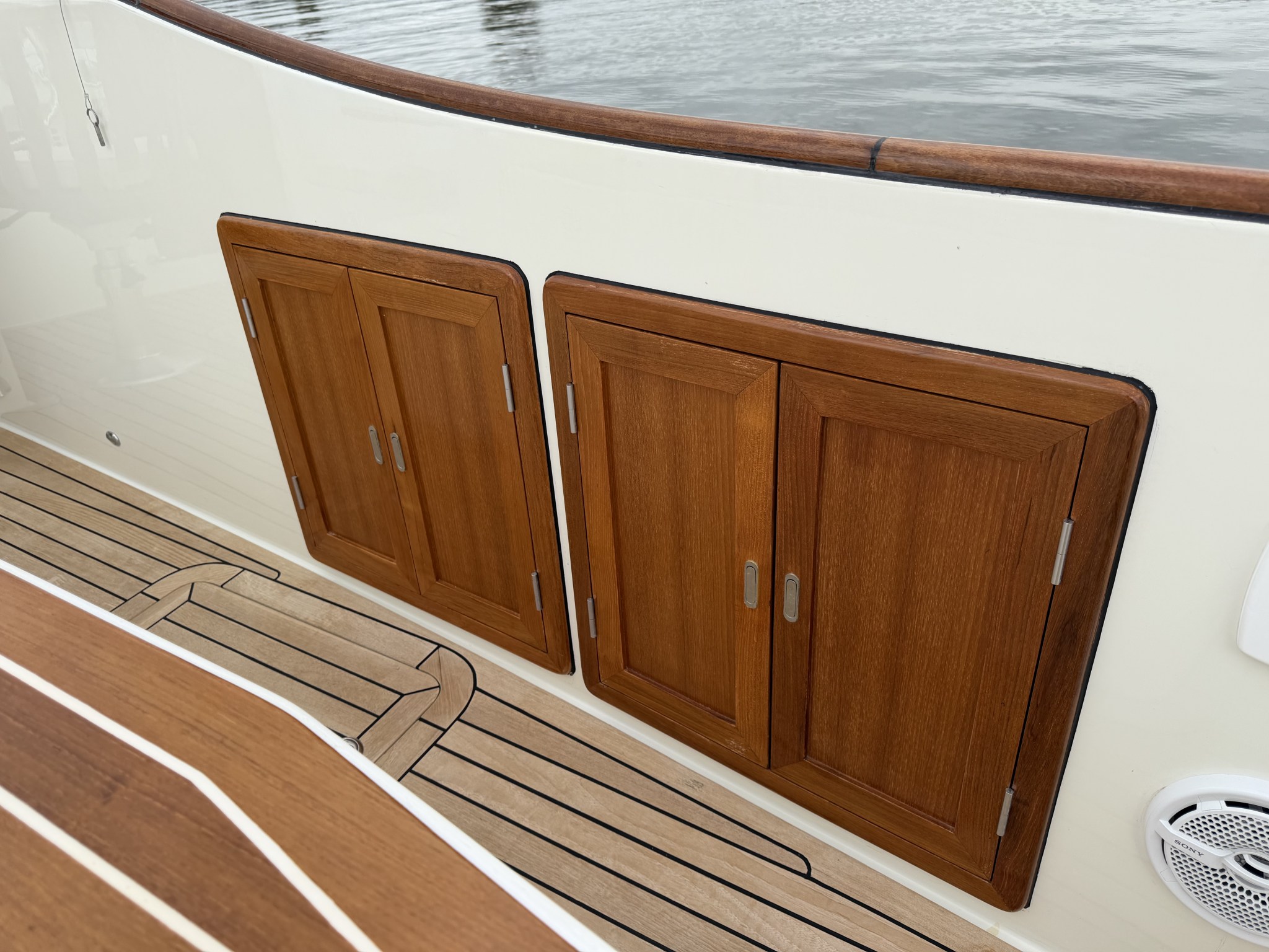 foto: 15 Long Island 33 Runabout