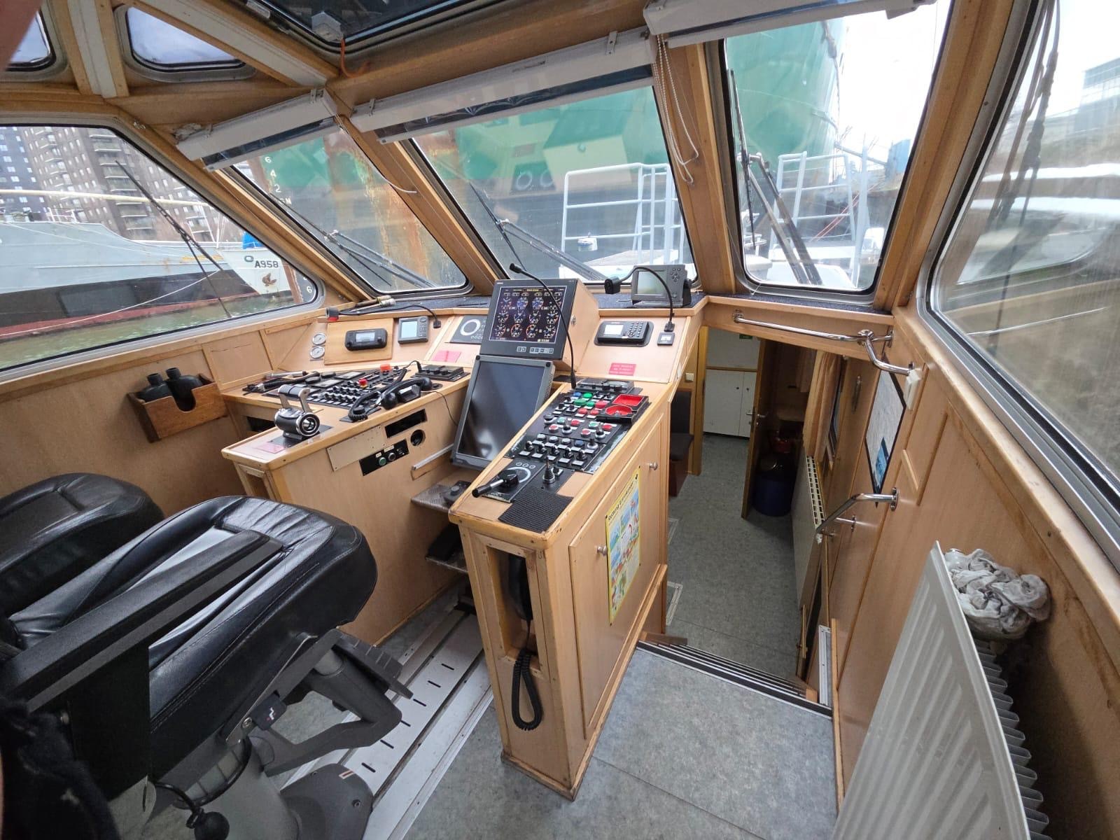 foto: 14 Ex Loodsboot 16.00