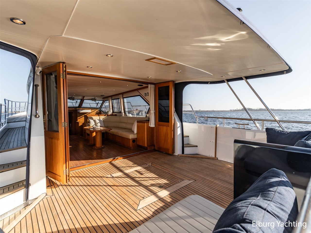 foto: 6 Valk Continental  1600 OK