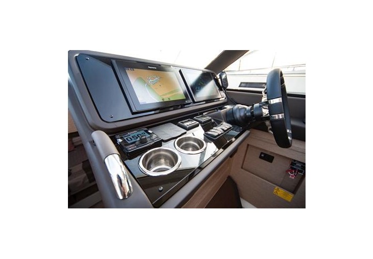 foto: 19 Prestige 460 Fly