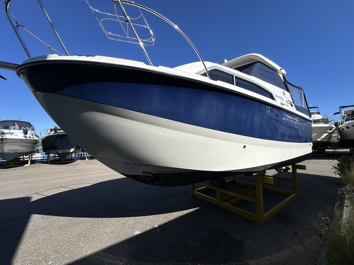 foto: 17 Bayliner 246 Discovery 