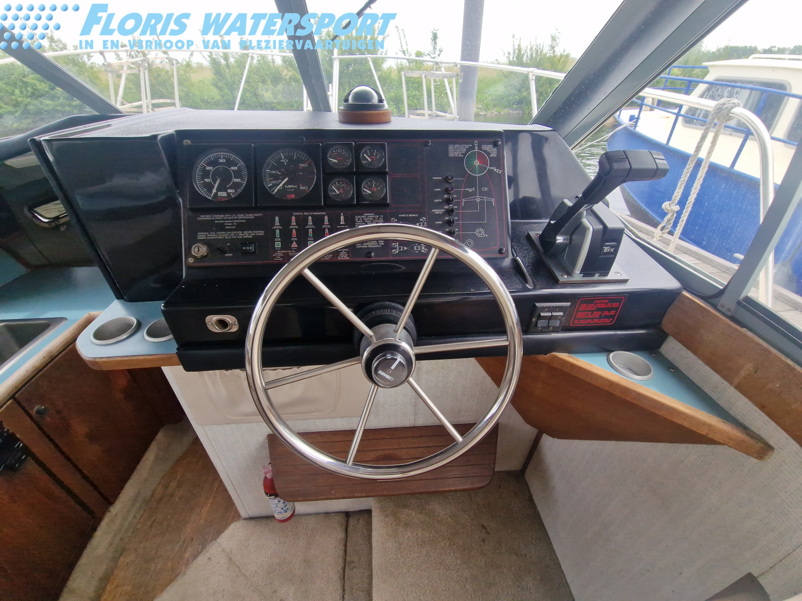foto: 13 Bayliner  2858