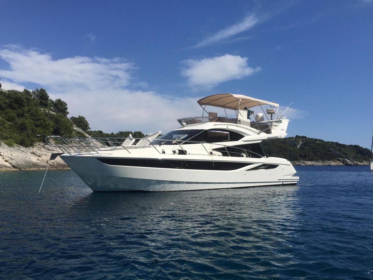 foto: 8 Galeon 420 FLY