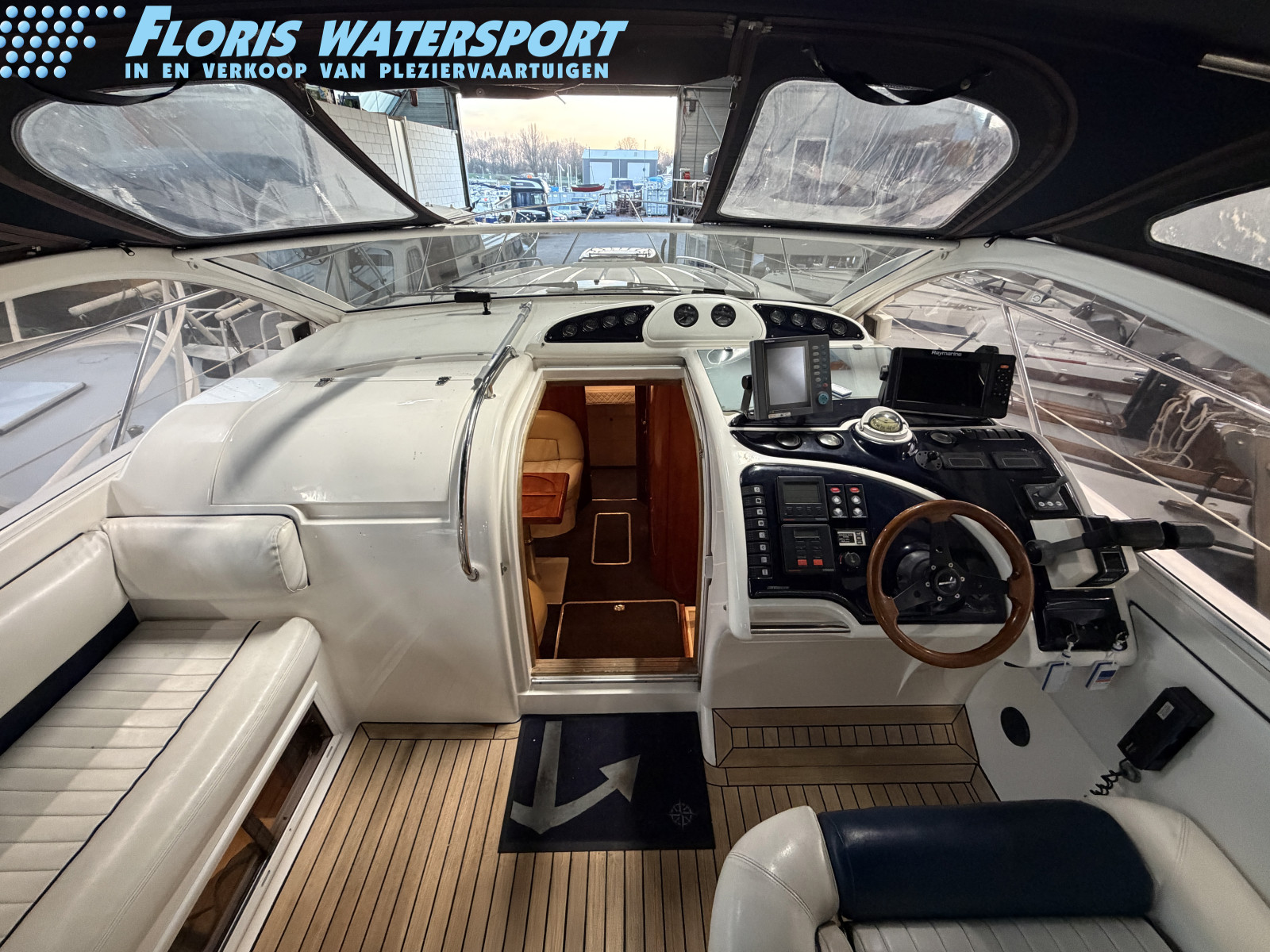 foto: 11 Fairline  Targa 37