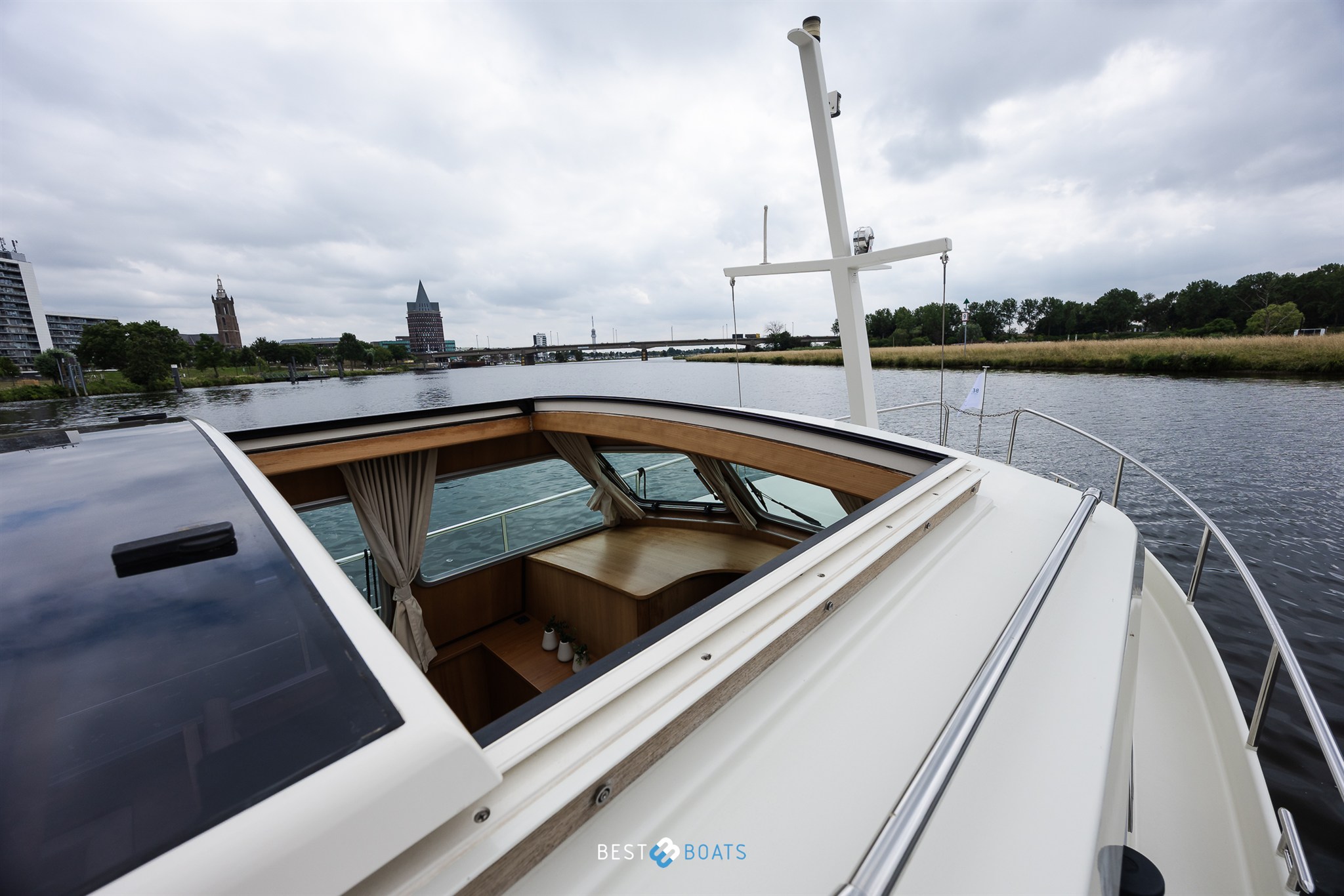 foto: 12 Linssen Grand Sturdy 25.9 SCF