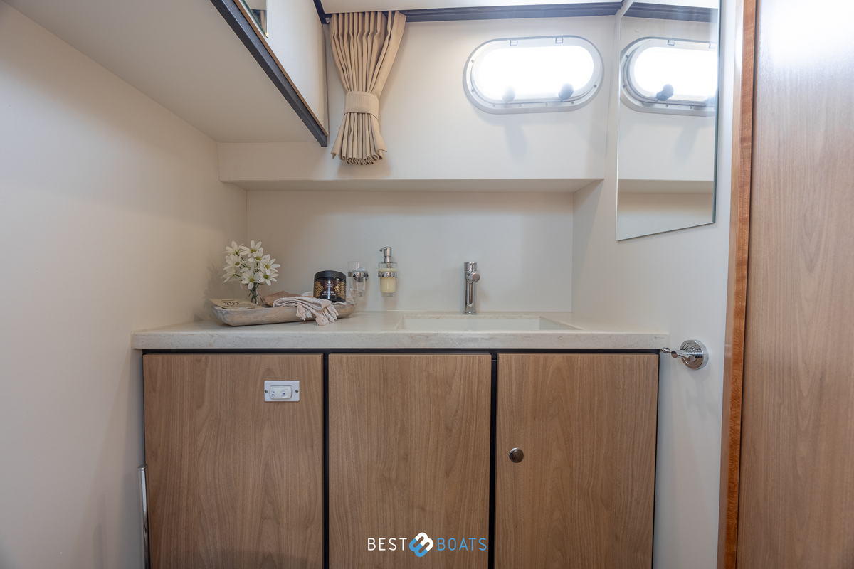 foto: 13 Linssen Grand Sturdy 30.0 Sedan Intero