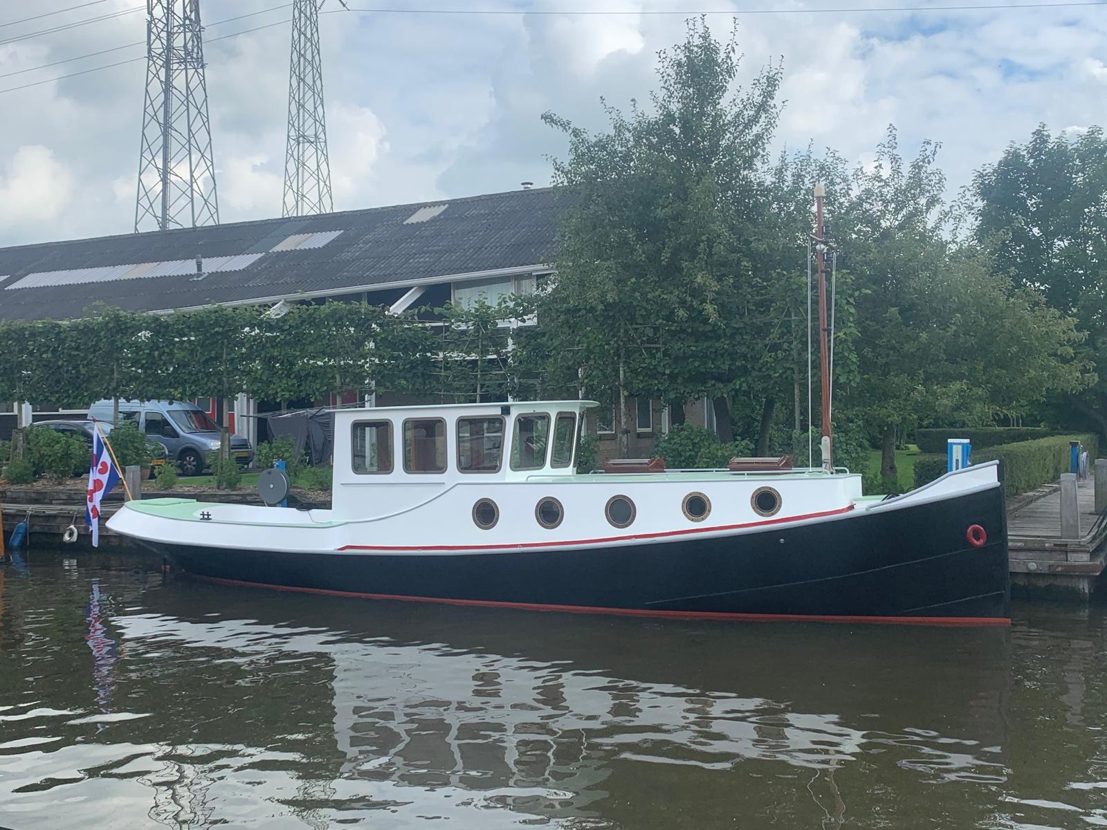 foto: 8 Amsterdamse Sleepboot 13.00