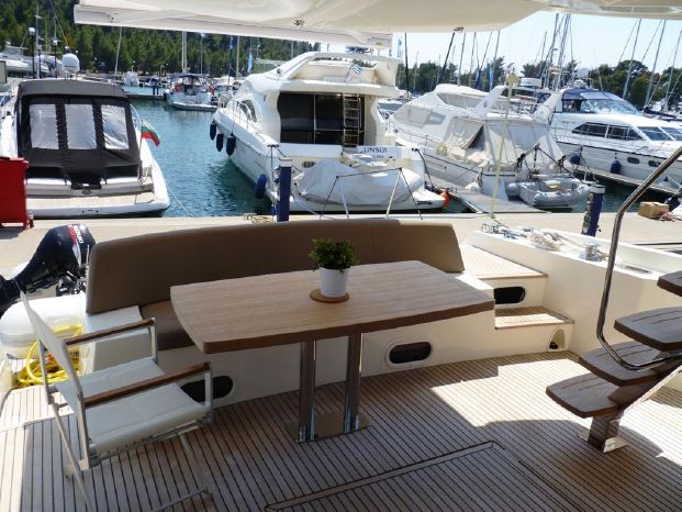 foto: 10 Prestige 60 Fly