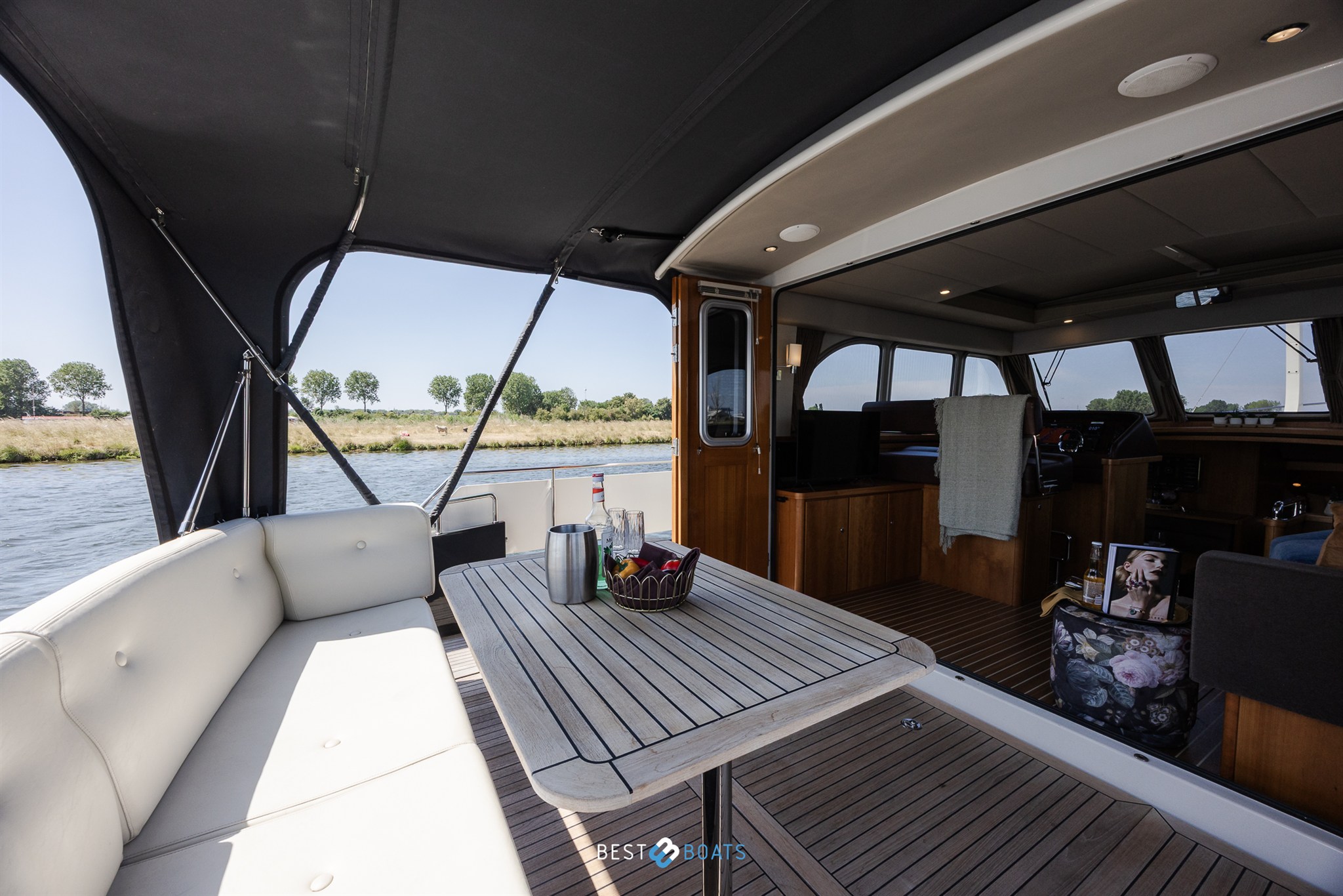 foto: 19 Linssen Grand Sturdy 470 Sedan Wheelhouse