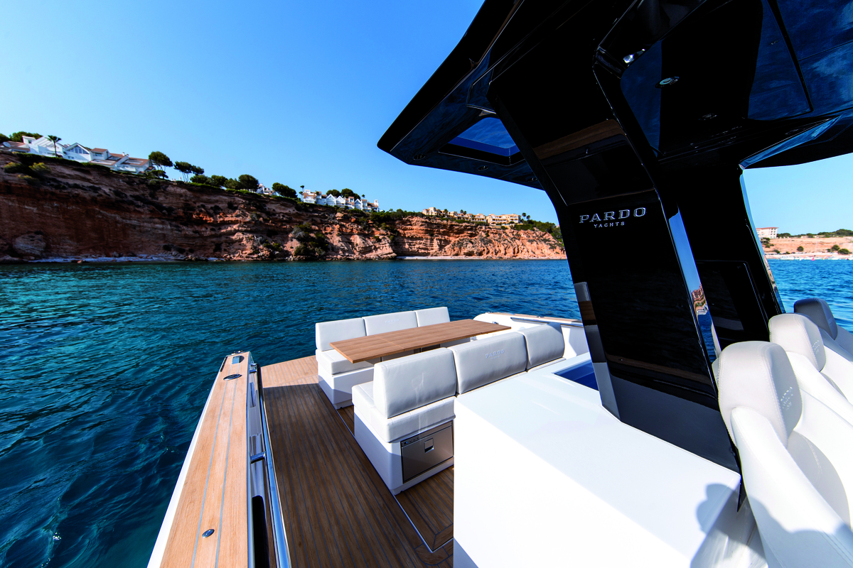 foto: 26 PARDO YACHTS 38  