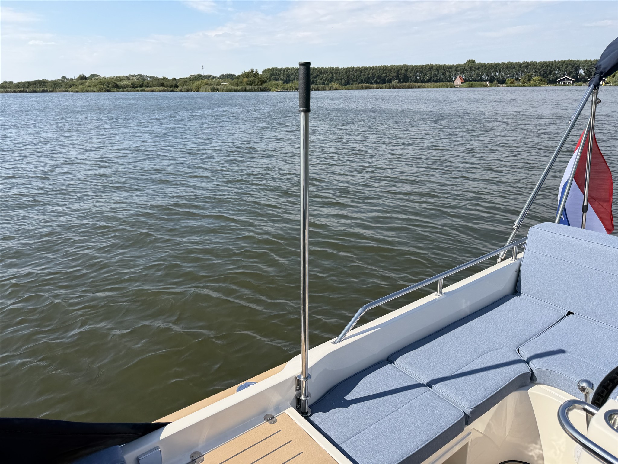 foto: 27 Interboat Intender 750 Cabin