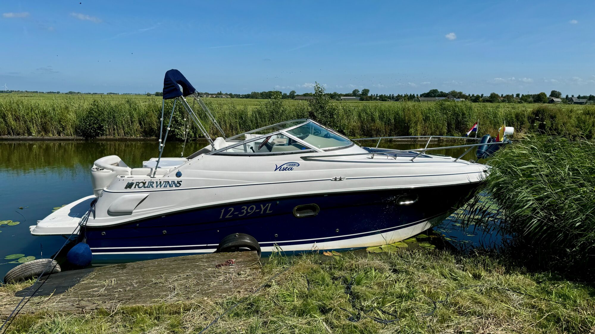 foto: 17 Four Winns Four Winns 248 Vista