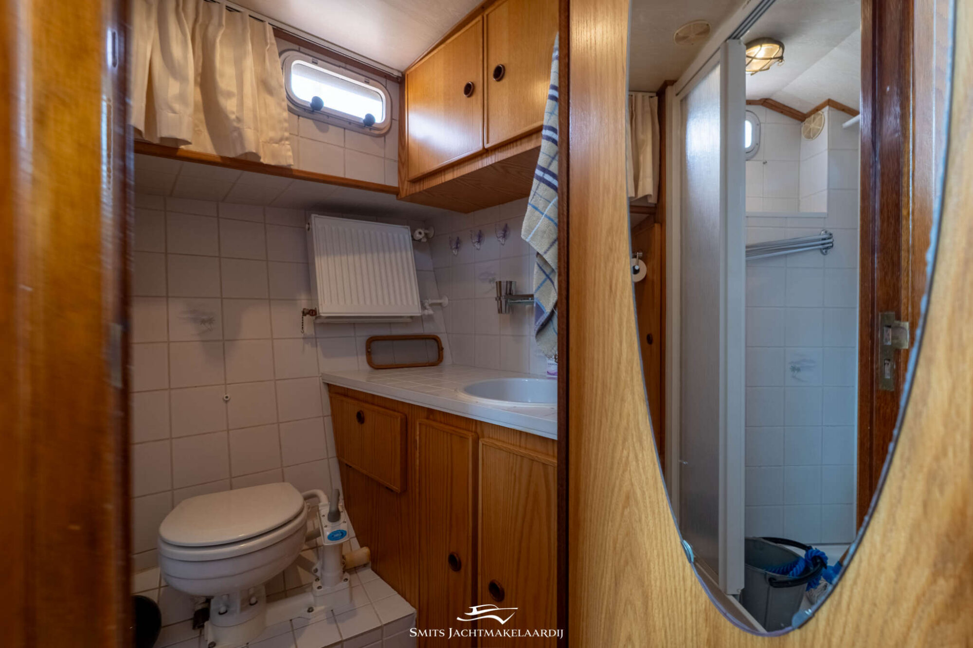 foto: 18 Monty Bank Monty Bank Pi-Ja 42