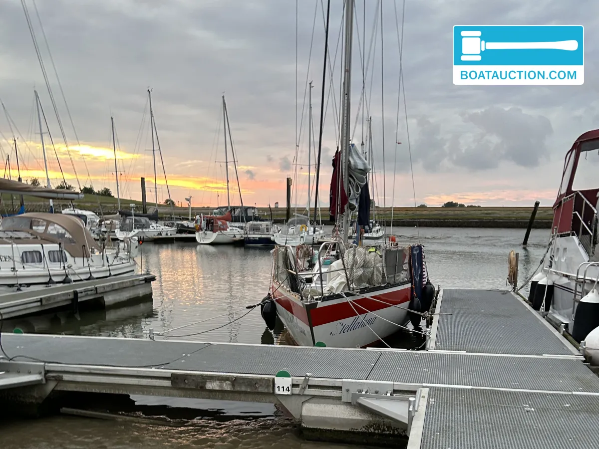foto: 7 Helmsman 31